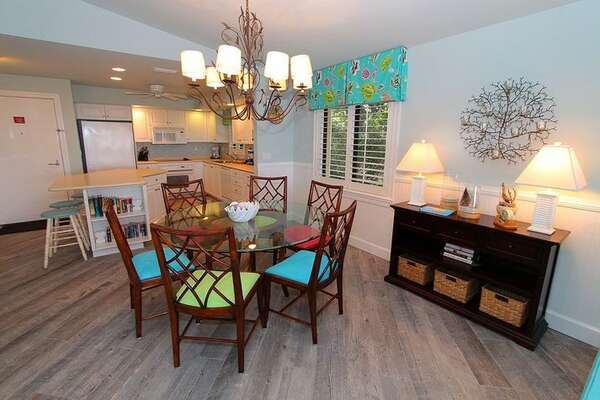Sit with family around this dining table and share your thoughts at mealtime.