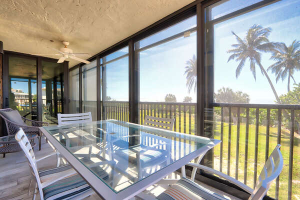 Screened Lanai with outdoor table