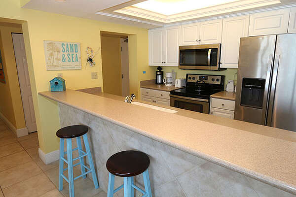 Kitchen with counter seating