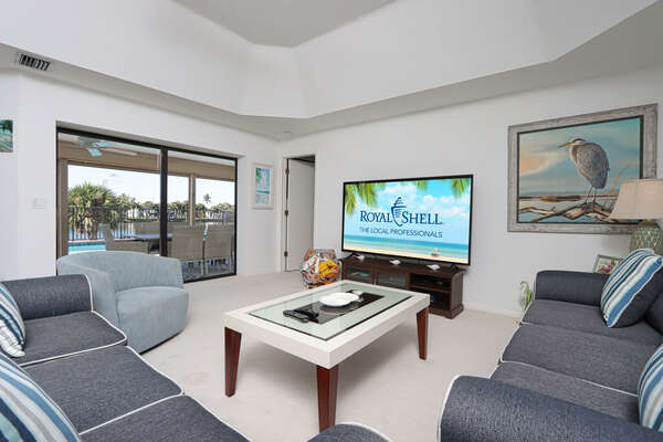 Living area with SmartTV