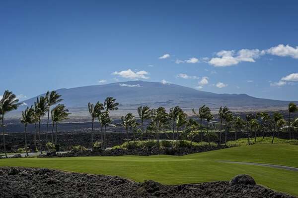 Views of the Volcano Mauna Kea and Golf Course