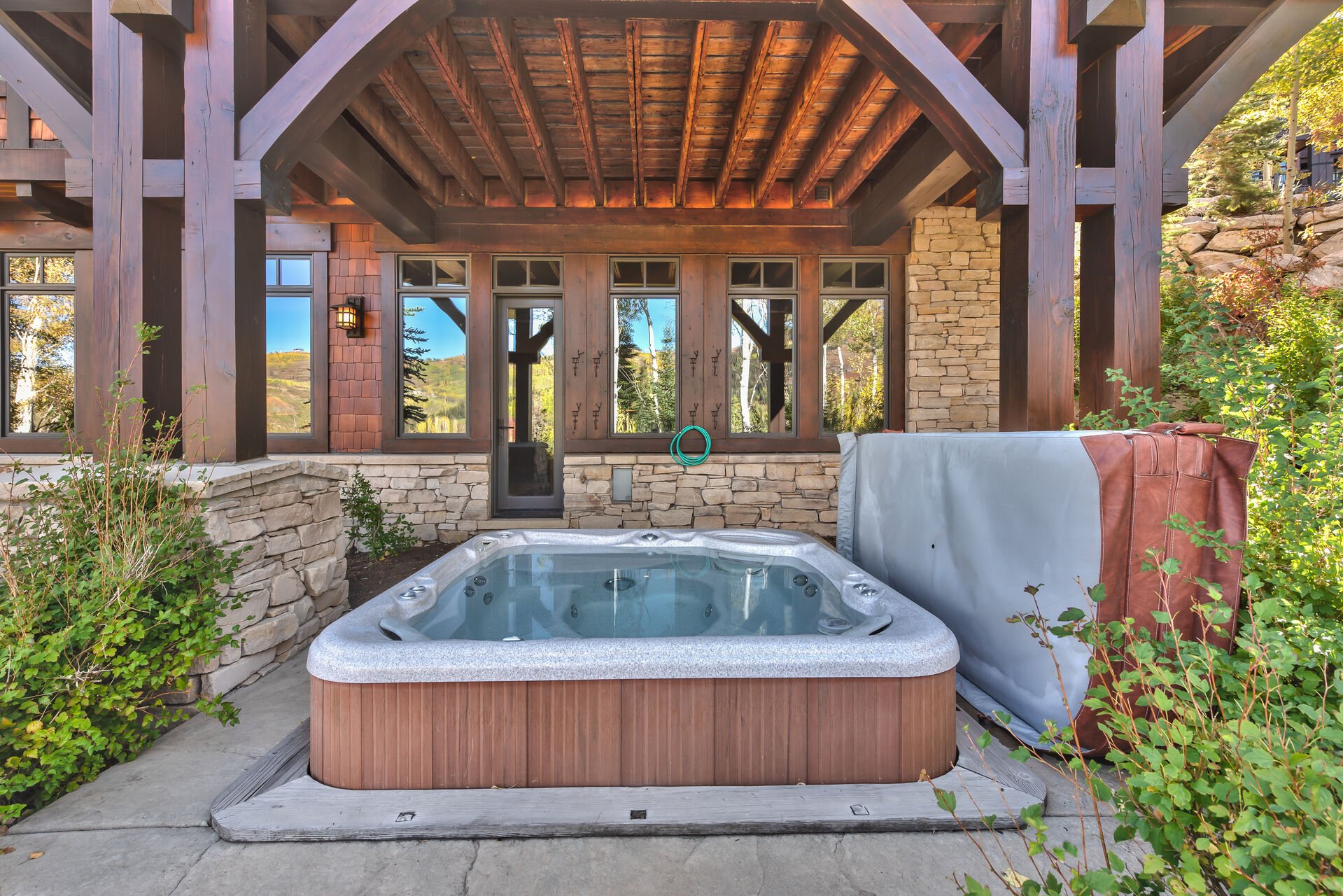 6-Person Hot Tub on Back Patio