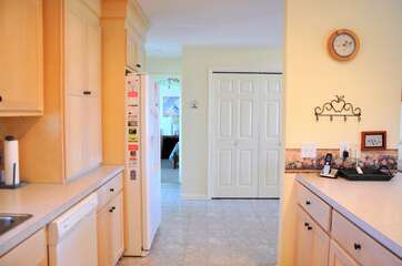 105WJ - COTTAGE BY THE SEA | Photo