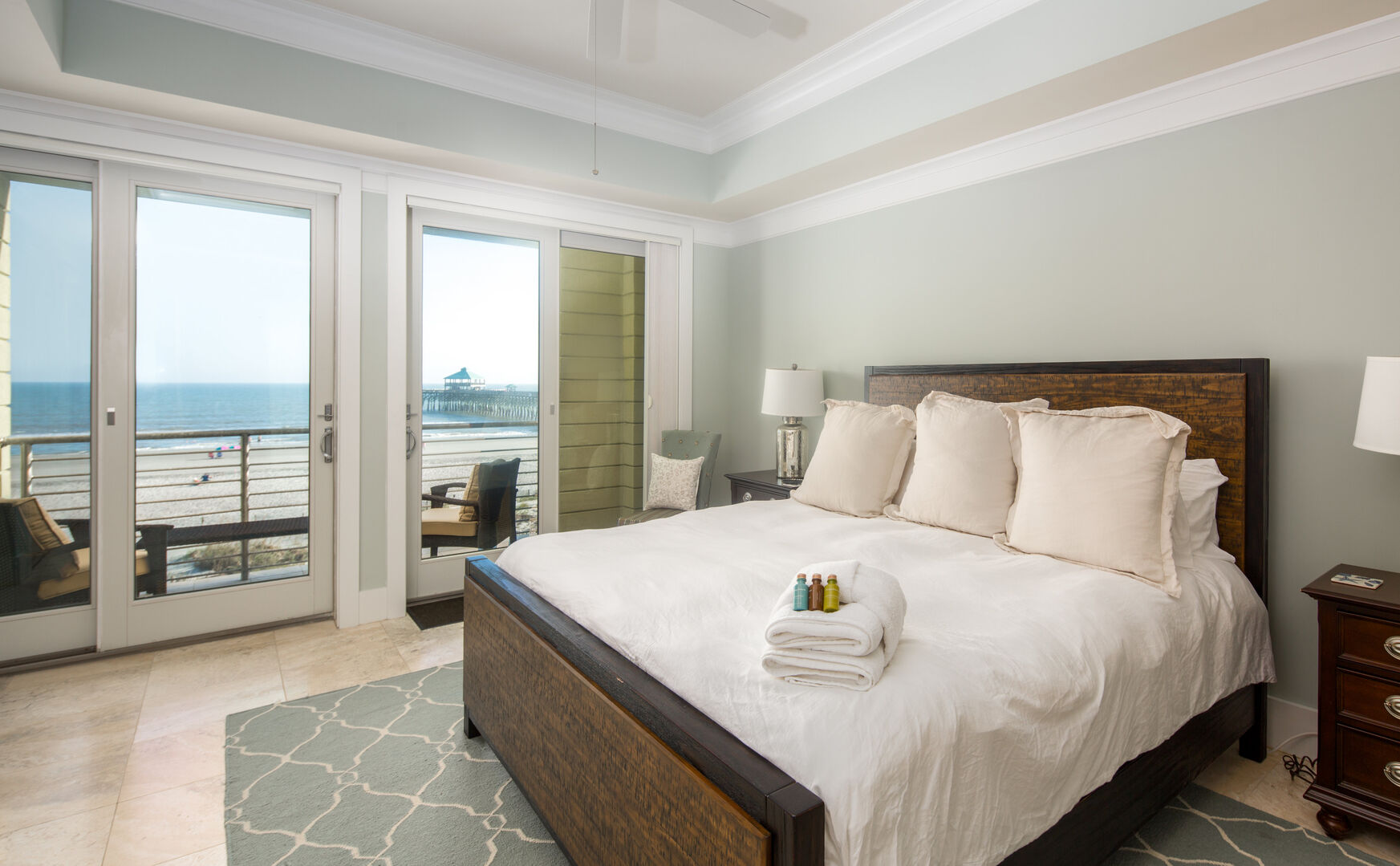 Guest bedroom 2 with ensuite bathroom and private balcony overlooking the beachfront