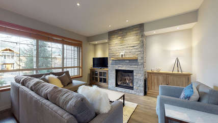 Lovely Living Area w/ Smart TV & Gas Fireplace