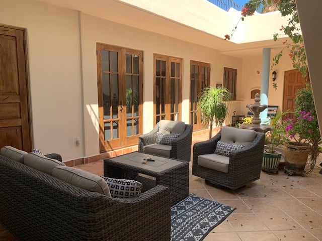 Main Courtyard / with Seating Area and Patio Furniture / BBQ Grill