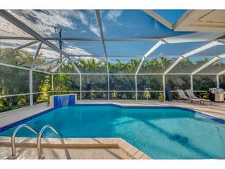Heated pool with southern exposure Vacation rental