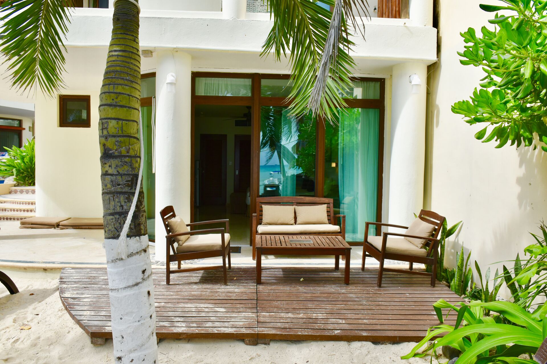 Ocean front, private patio.