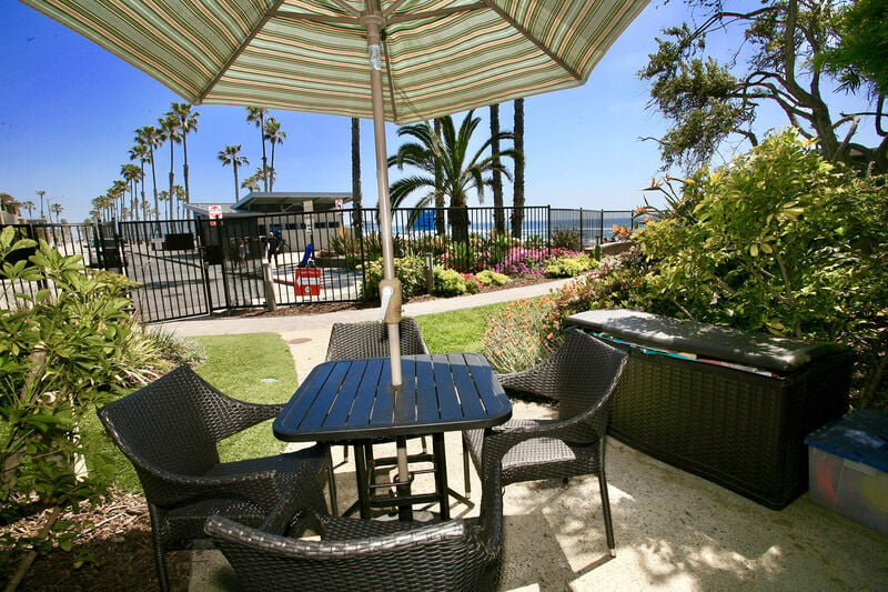 Enjoy the ocean right outside your patio. Quickest sand access in the complex