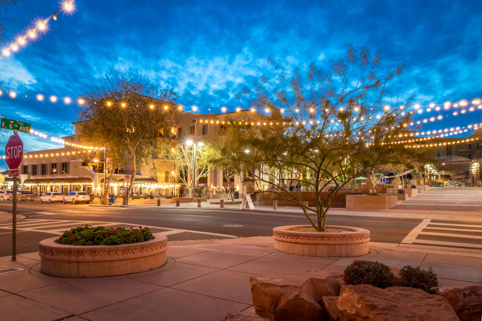 6th Ave outside Entrance facing South Bridge a stones throw away to Olive and Ivy, STK, Maple & Ash, Kazmierz, 40 Love, Farm & Craft, Fashion Square Mall - Everything Downtown Scottsdale has to Offer!