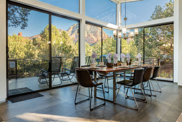 Dining Area with Seating for 6 with Breathtaking Views