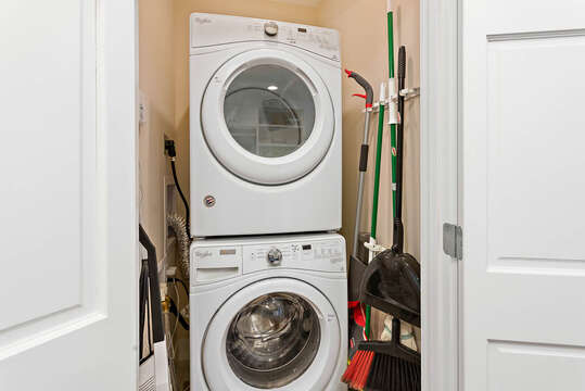 Washer/dryer in unit closet