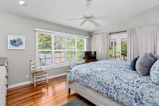 Large window lets in lots of light in the Master Bedroom