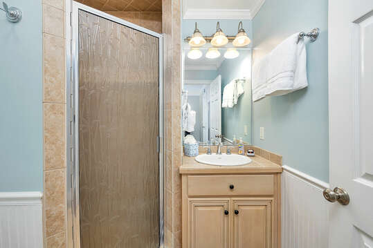 The upstairs Master Bathroom has a walk-in shower.