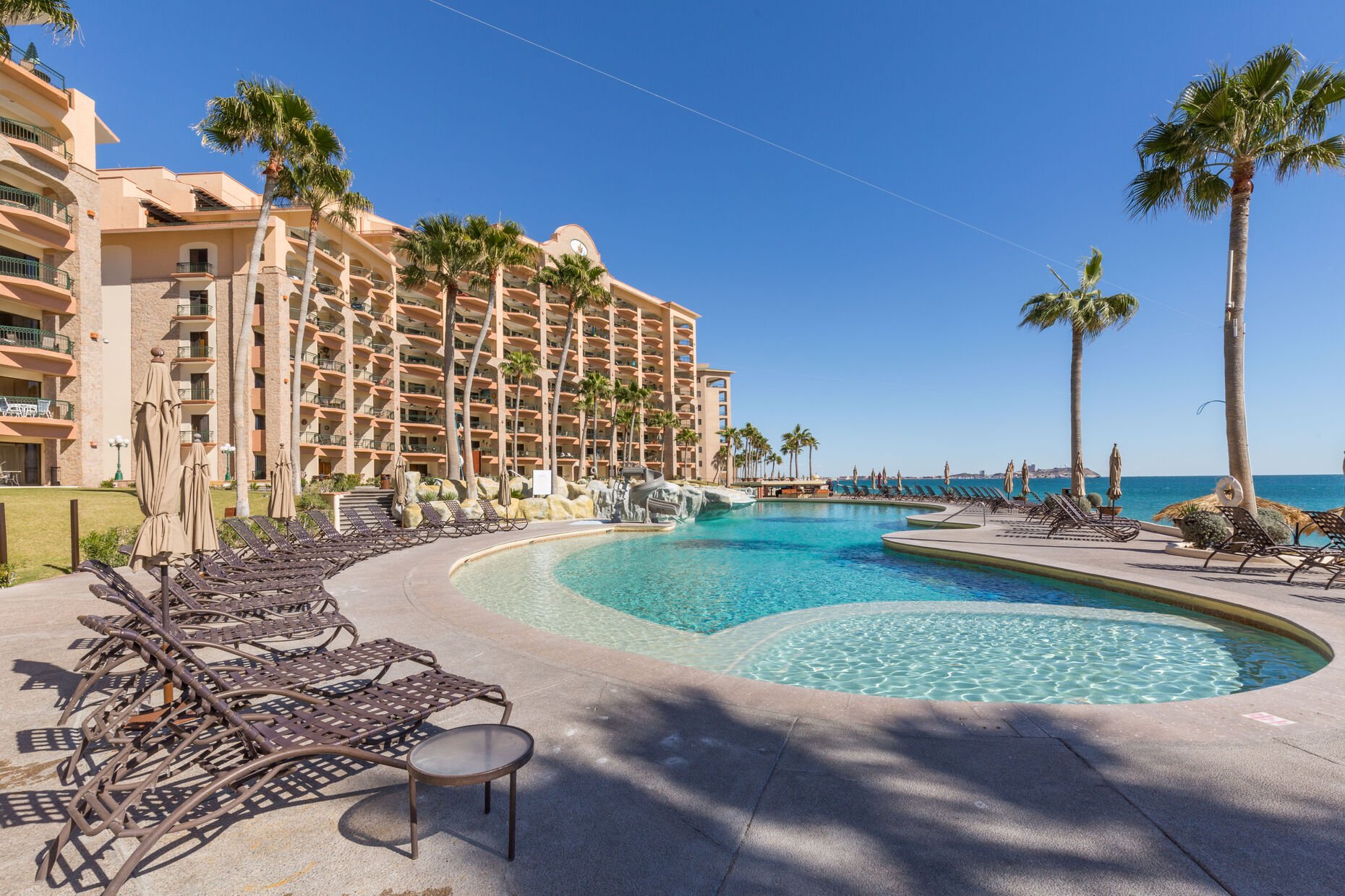 Sonoran Sea Resort has 208 total units