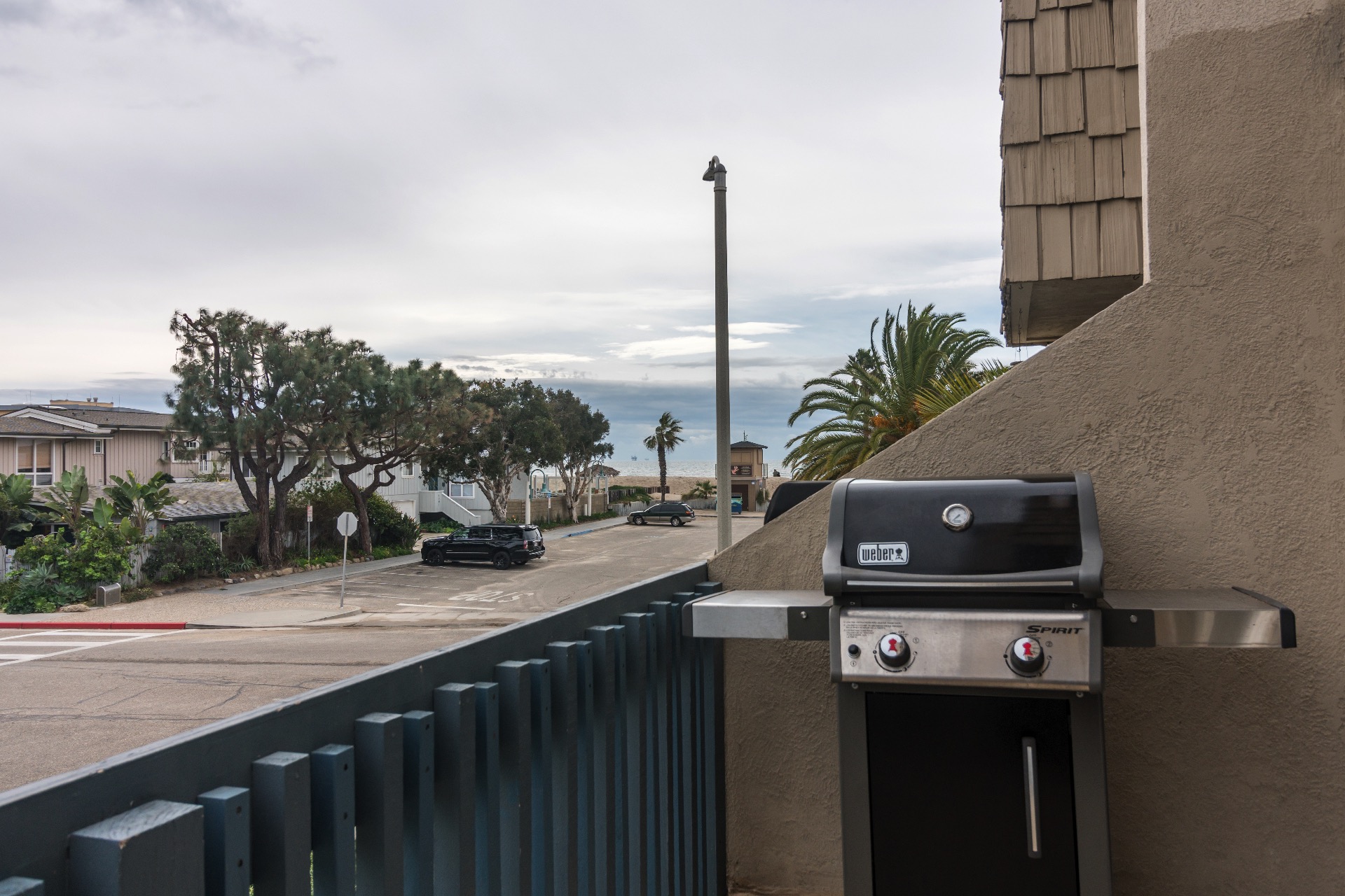Gas grill, ocean views and ocean breezes from the balcony.