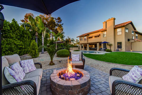 Comfortable Patio Chairs to Relax by the Fire Pit with an Evening Cocktail