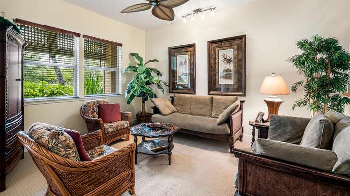 Living Room with Sofas and Smart TV in our Kulalani #404 Rental
