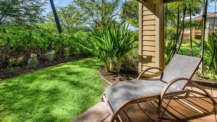 Outdoor Chaise Lounge on the Private Lanai