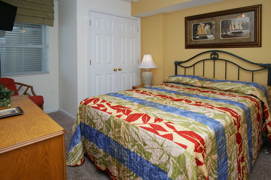 Ashworth 1704 oceanfront vacation rental in Ocean Drive, North Myrtle Beach | bedroom 2 | Thomas Beach Vacations