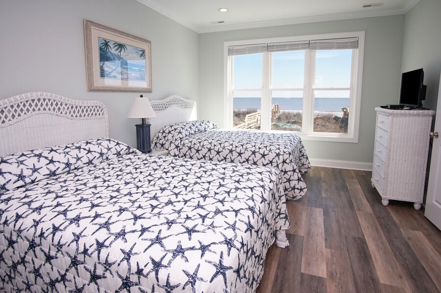Afterdune Delight  oceanfront vacation condo in Cherry Grove, North Myrtle Beach | bedroom 1 | Thomas Beach Vacations