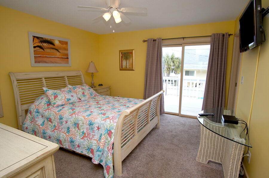 Absolute Paradise vacation home on a channel of the Cherry Grove Inlet in North Myrtle Beach | bedroom 4 | Thomas Beach Vacations