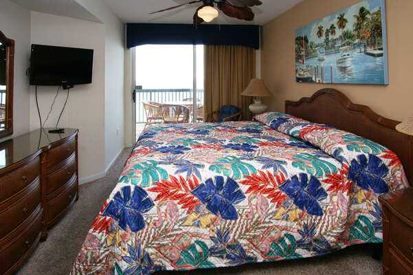 Ashworth 1704 oceanfront vacation rental in Ocean Drive, North Myrtle Beach | bedroom 1 | Thomas Beach Vacations