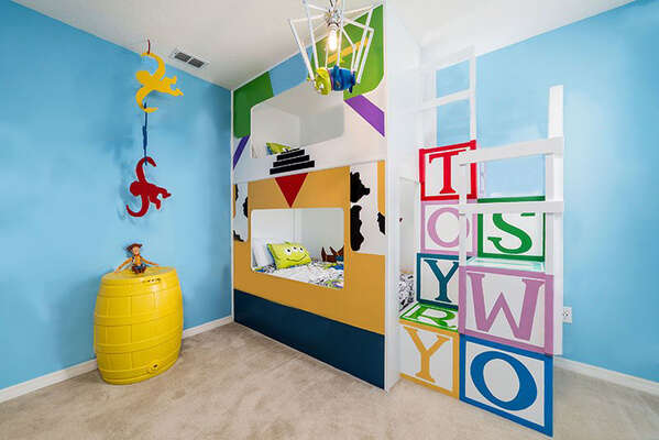 Custom-built kids bedroom will have kids shrinking down to the size of a toy!