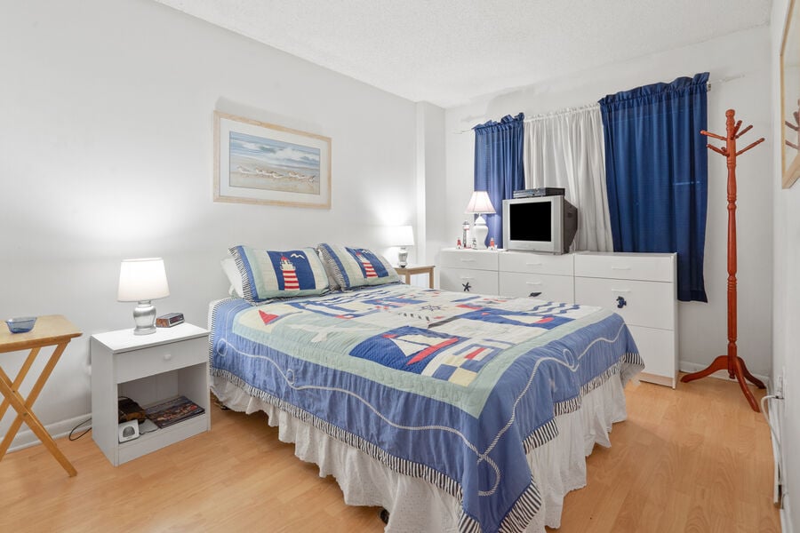 Sea Pointe 306 - oceanfront condo in Cherry Grove Beach in North Myrtle Beach | bedroom 1 | Thomas Beach Vacations