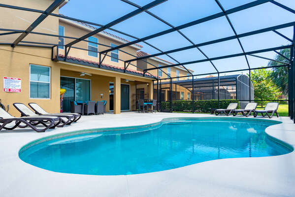 spacious pool deck with 6 loungers for your use