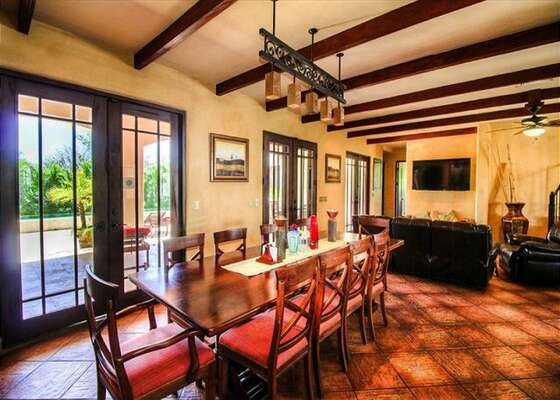 Gorgeous dining area