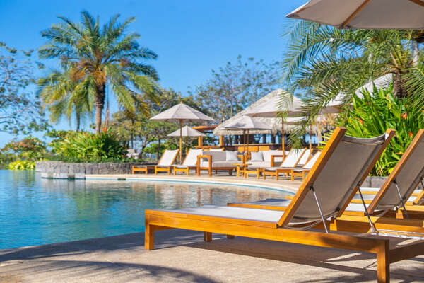 By staying in Casa Orchidea you get access to Hacienda Pinilla Beach Club.