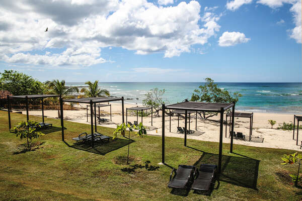 By staying in Villa Encantada you get access to Hacienda Pinilla Beach Club.