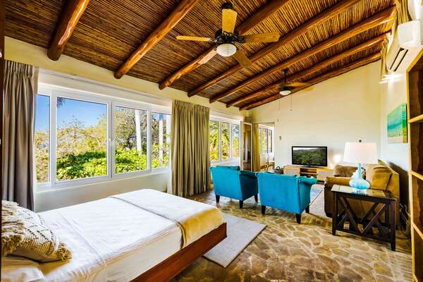 #6 Oceanview Bedroom – Queen Bed and Sofa Bed, Ocean View, Living Area, AC, Smart TV