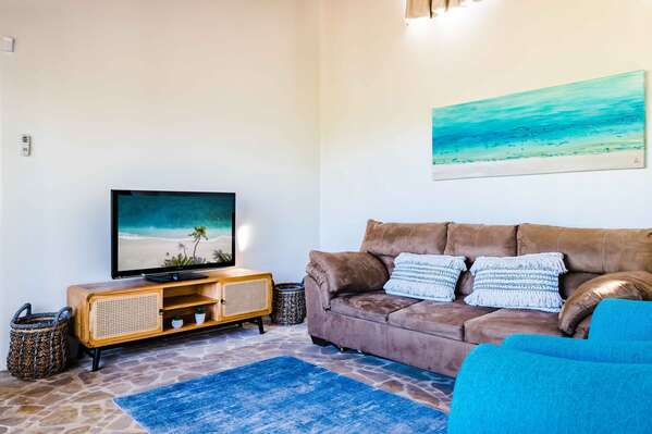 #6 Oceanview Bedroom – Living Area, Smart TV for those days when you're craving some indoor relaxation and entertainment.