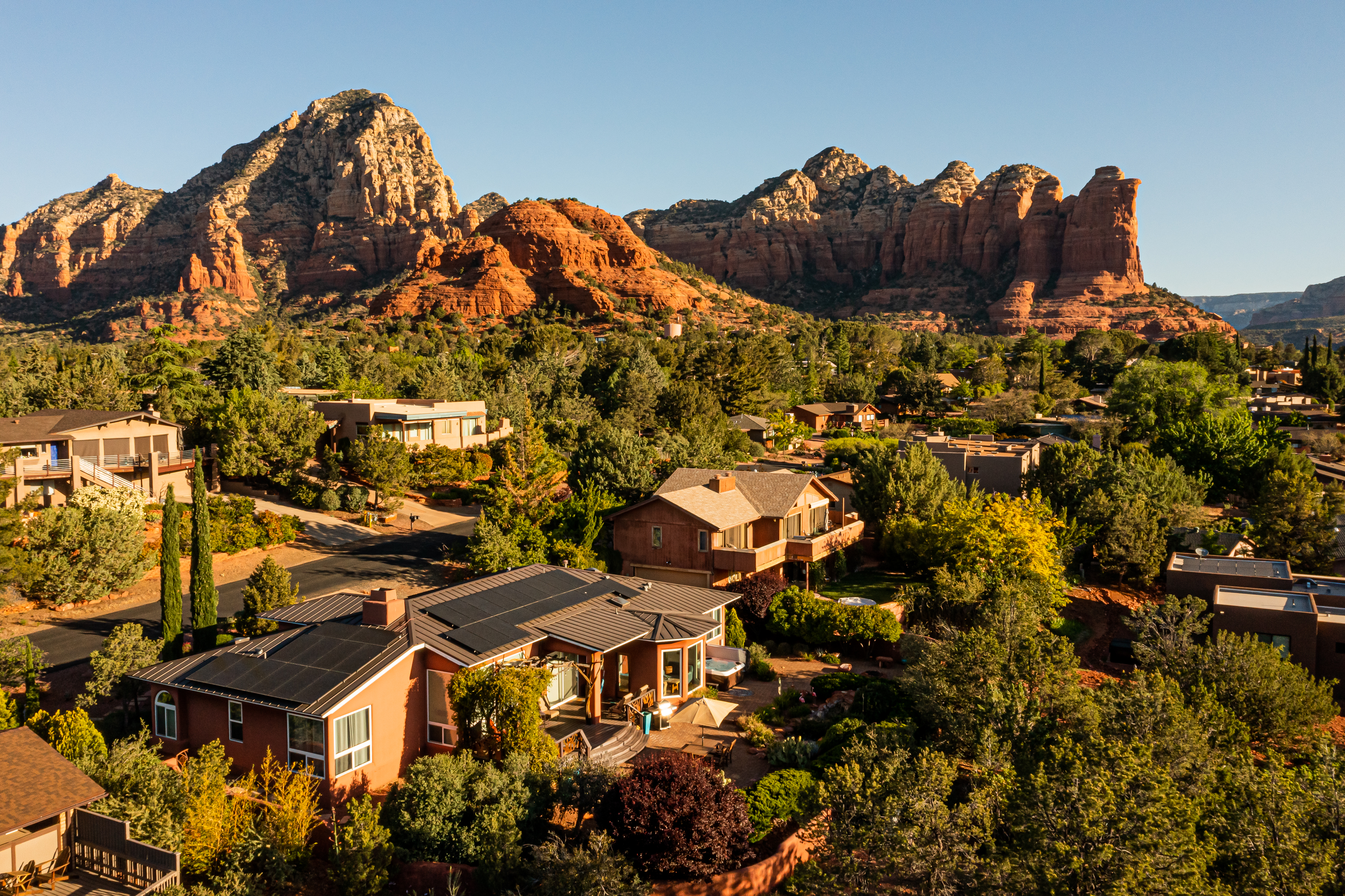 Sedona Last Wagon Estate Tranquil With Red Rock Views+Outdoor Dining+Hot Tub & Water Feature!