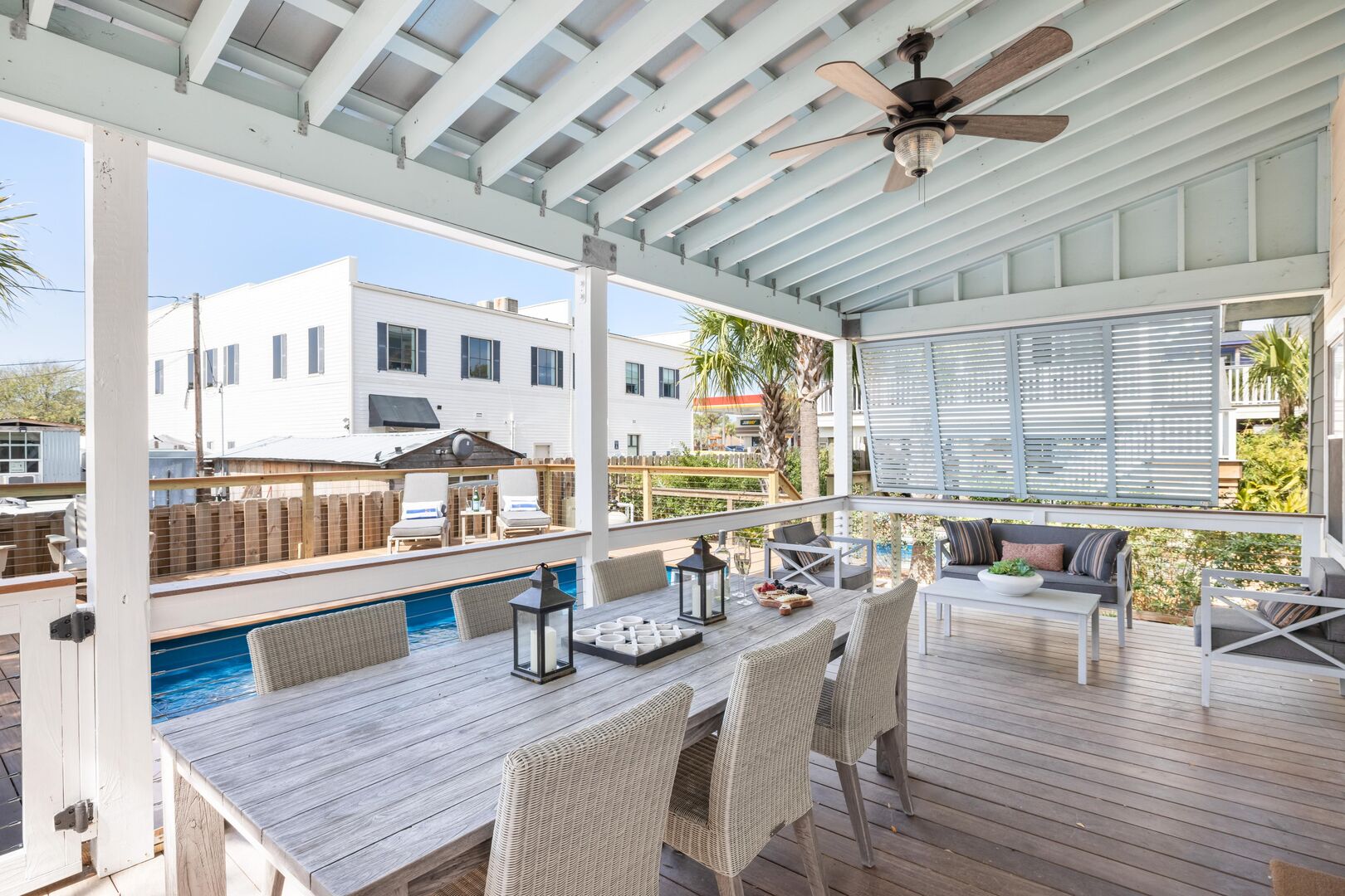 Expansive porch space with plenty of seating for you entire family