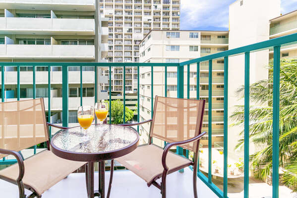 Have your morning coffee on your own private lanai while enjoying the city views!