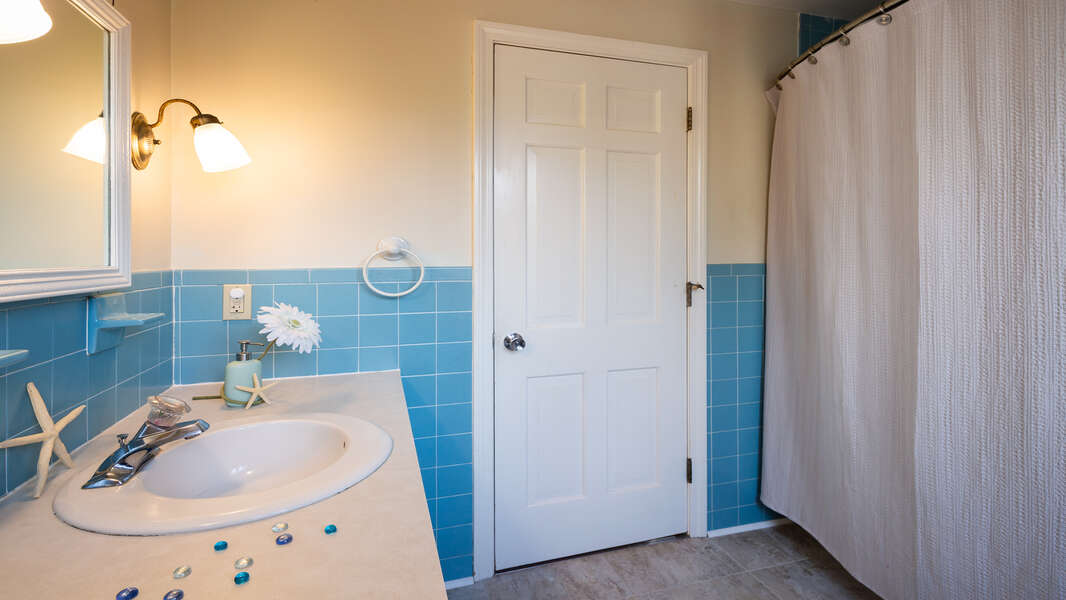 Full bath in hall on 1st floor - 790 Queen Anne Road Harwich- Cape Cod New England Vacation Rentals
