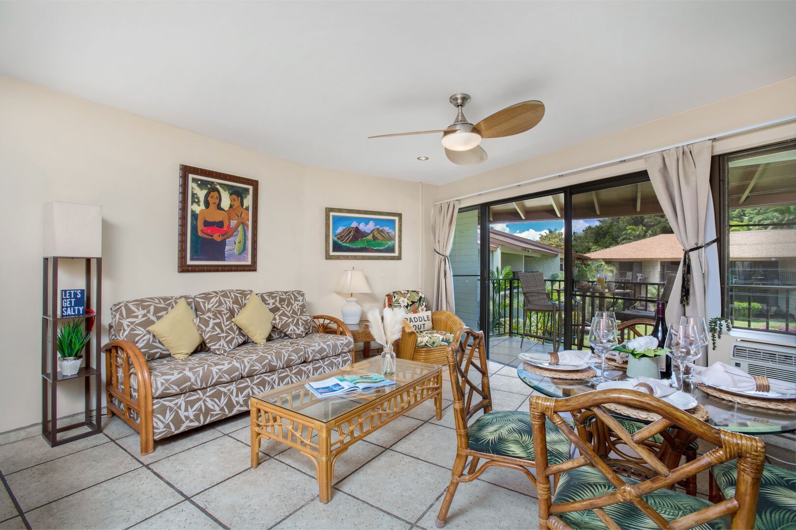 Cozy condo at the Waiohuli Beach Hale with AC, cable TV, and parking