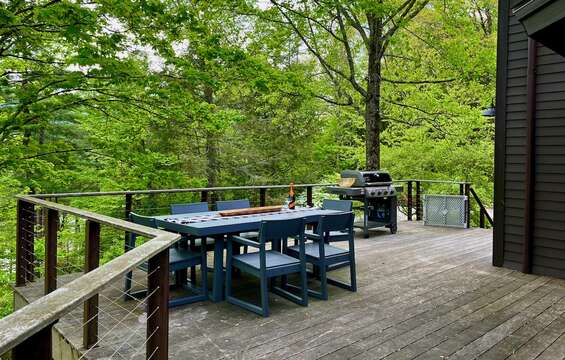 in season outdoor dining on the treetops deck