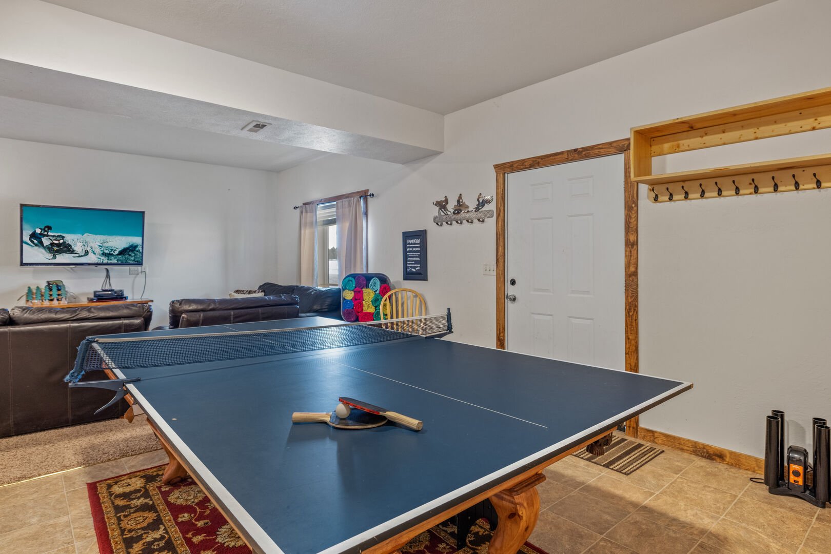 Boondockers ~ pool table w/ a ping pong table topper