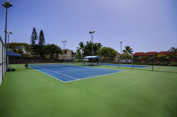 Keauhou Surf & Racquet tennis courts