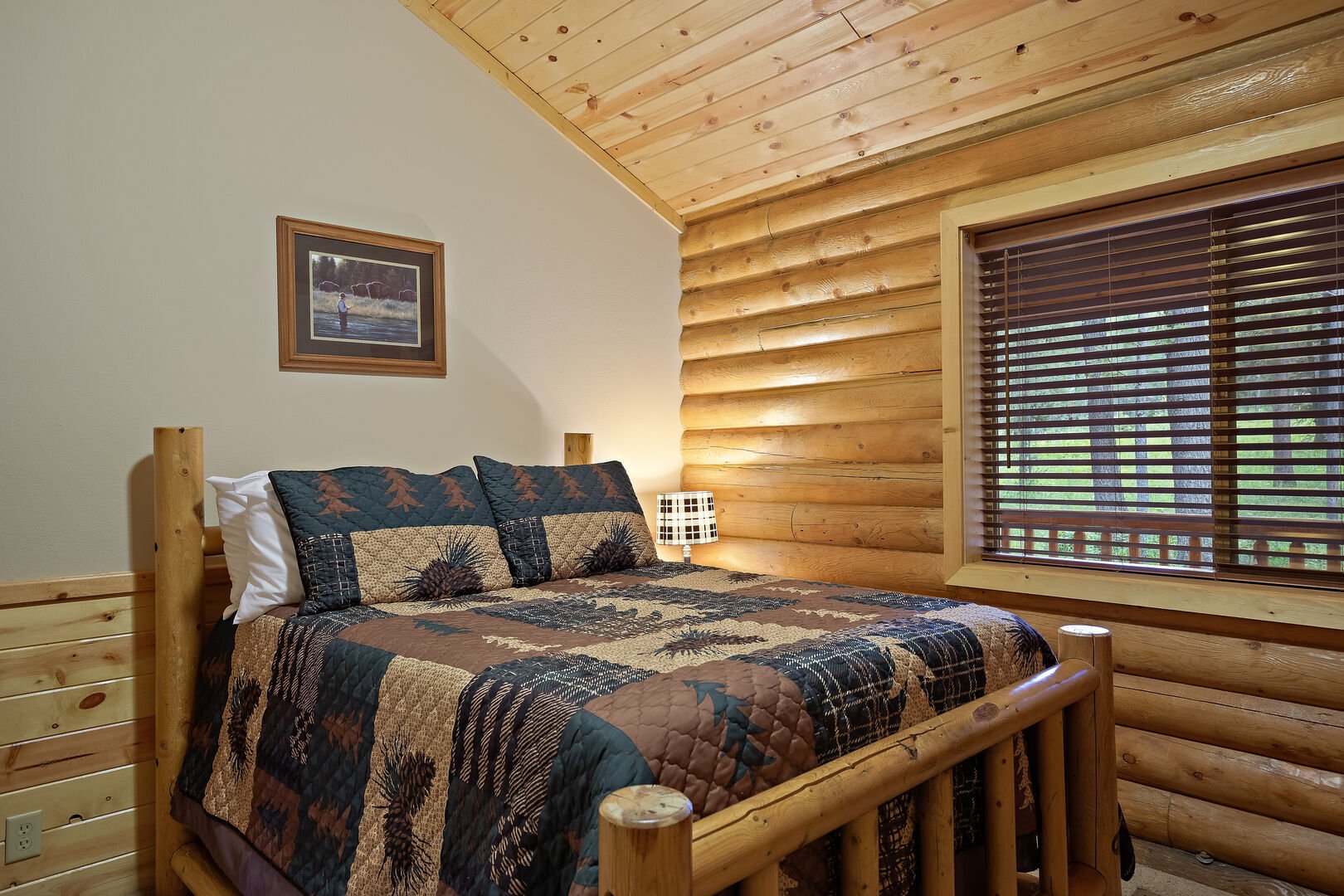 Lodgepole Lookout ~ bedroom #3 on main level w/ queen bed