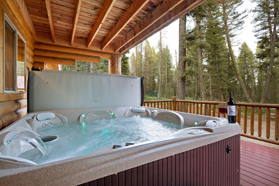 Lodgepole Lookout ~ hot tub