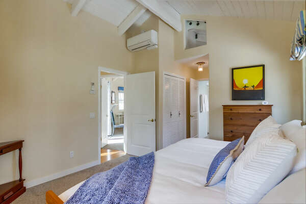Guest Bedroom, Full + Twin Trundle - Second Floor