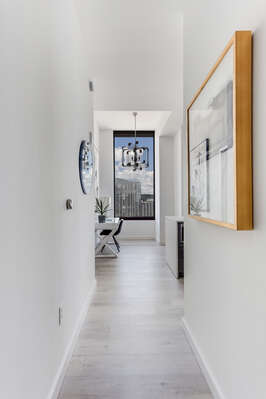 Image of the Entryway of Lilli Midtown Apartment.