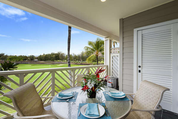 Outdoor Dining Area on the Private Lanai at Waikoloa Hawaii Vacation Rentals