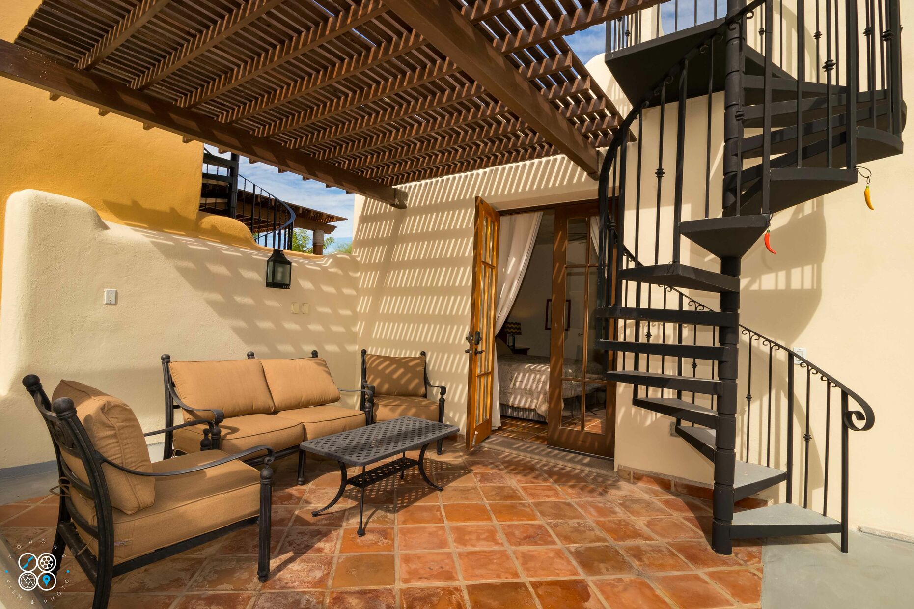 Deck / terrace, Patio Furniture, Pergola