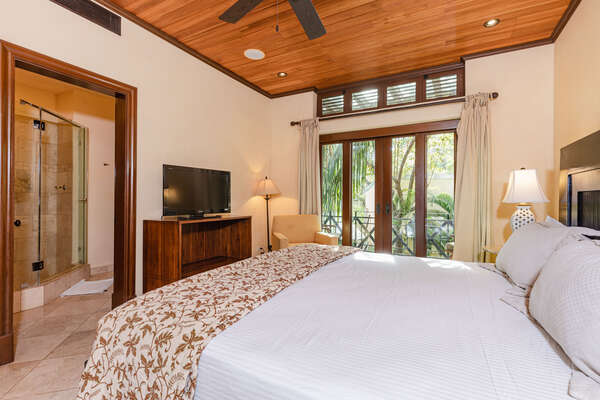#1. King Bed, AC, Ceiling fans, Closet, Smart TV, Garden View & Ensuite!